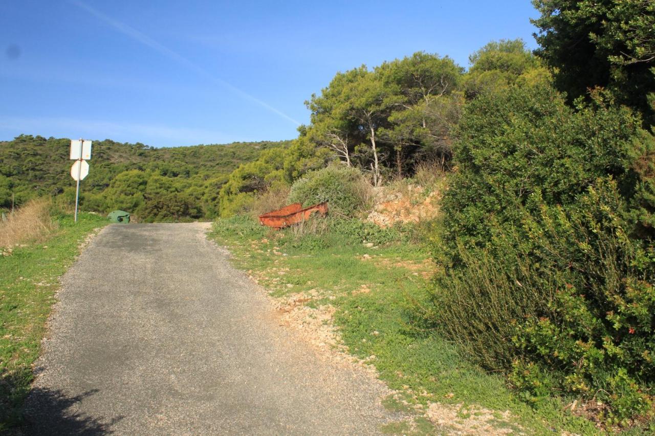 Apartments By The Sea Milna, Vis - 8913 Εξωτερικό φωτογραφία